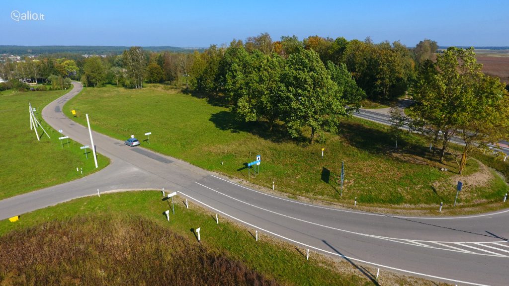 Degalinių ir autoservisų statinių statybos 127 a sklypas prie Kauno